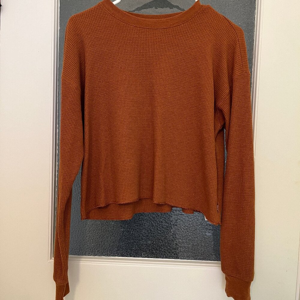 Aritzia TNA Waffle Crew Boxy Longsleeve in Warm Umber, Size XS